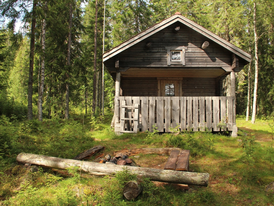 Le chalet dans la forêt Le chalet dans la forêt