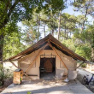 Image pour Glampings - Cabanes et tentes safaris