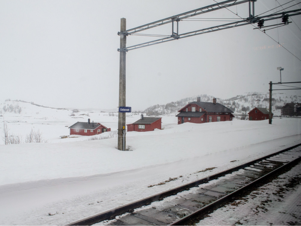 Les chemins de fer de Bergen sous la neige