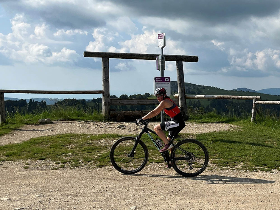 Faire du vélo à Métabief