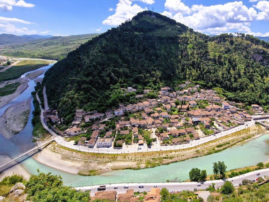 Berat, la ville aux 1001 fenêtres Berat, la ville aux 1001 fenêtres