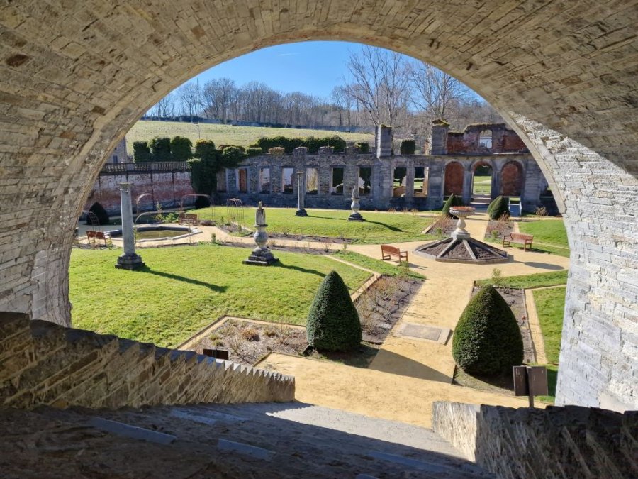 Jardins de l'abbaye de Villers-la-Ville Jardins de l'abbaye de Villers-la-Ville
