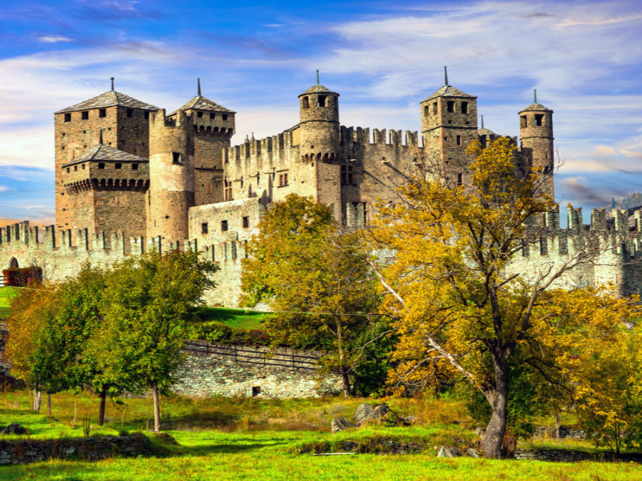 Châteaux de la Vallée d'Aoste Châteaux de la Vallée d'Aoste