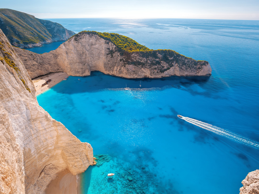 La plage du Naufrage, à Zakynthos La plage du Naufrage, à Zakynthos
