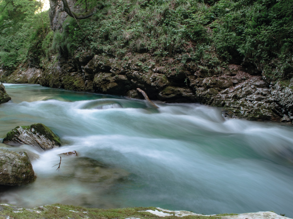Fort courant dans les gorges